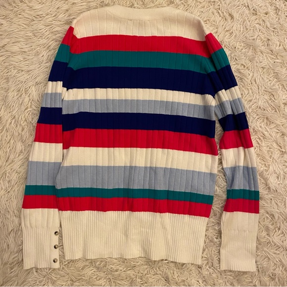 NWT EVOLUTION BY CYRUS Rooney Button Cuff Sweater size S from Stitch Fix - Picture 5 of 6